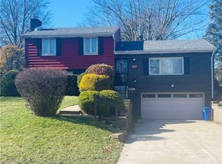 421 Franklin Heights Dr, Monroeville, PA
