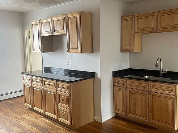 5th image of 39 America St #9486984