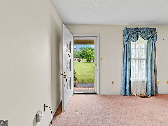 3rd image of 2561 Old Alabama Rd