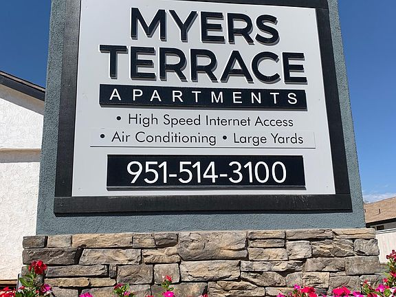 2nd image of 24200 Myers Ave #4-B