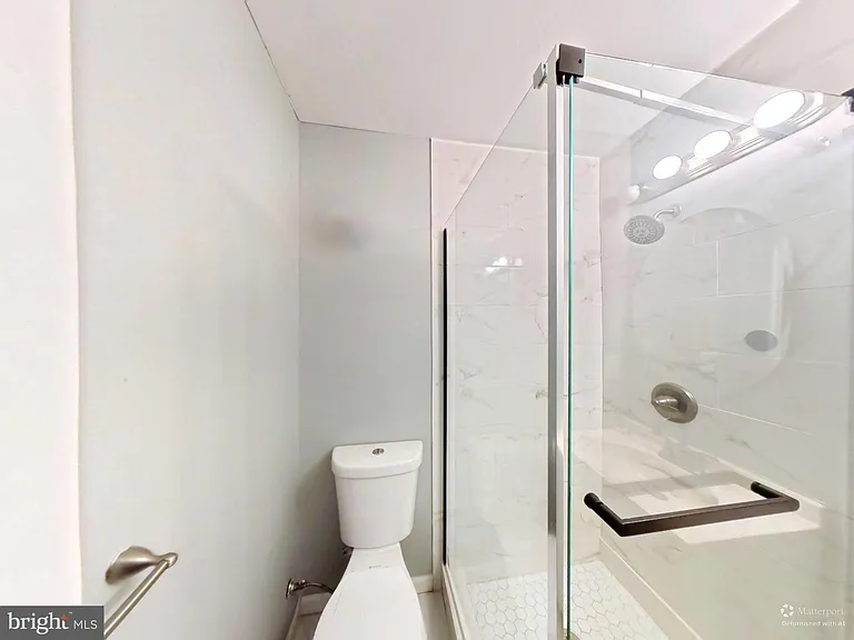 18428 Point Seneca Pl — Photo 17