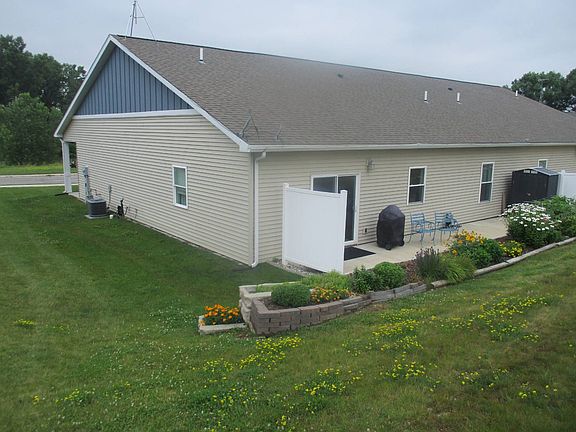 5th image of 820 Fairhaven Ct