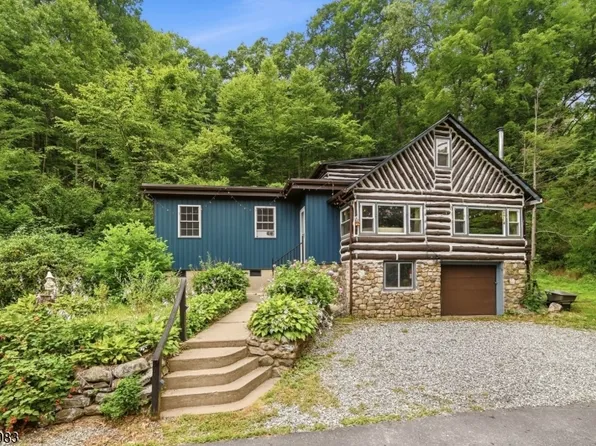 83 Terra Cotta Rd, West Milford Twp., NJ 07421