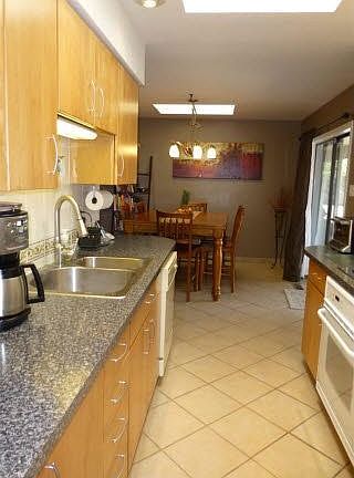 3rd image of 384 Bryce Ave