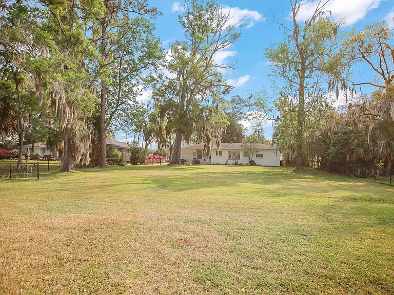 Ortega Forest Dr — Photo 36