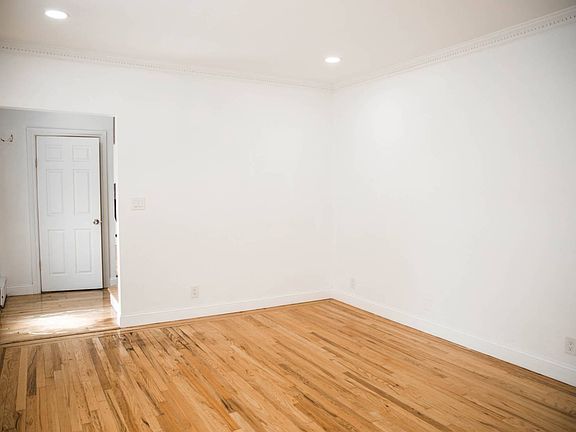 4th image of 115-46 238th St