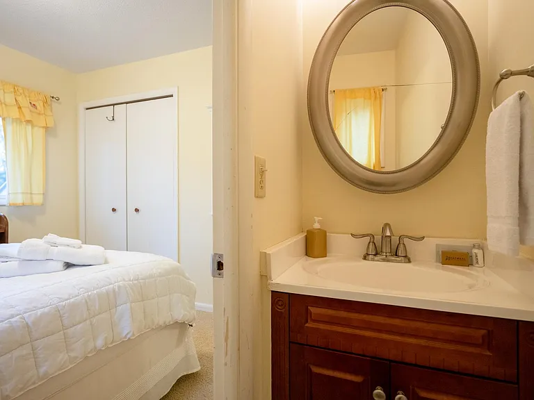 2537 Lakefront Dr — Photo 12