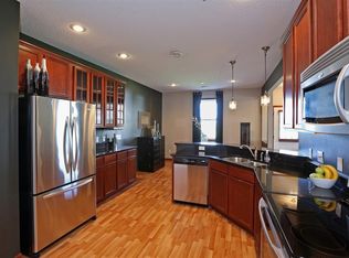1646 White Pine Way UNIT H, Carver, MN 55315