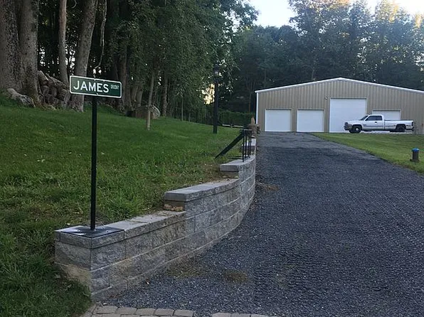 307 Turkey Top Rd, Lebanon Township, NJ 07865