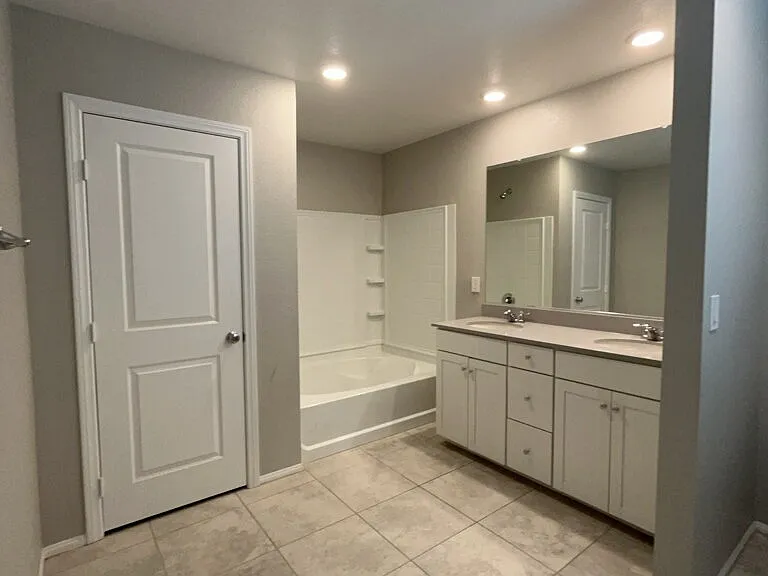 7048 Coyote Mesa St — Photo 4