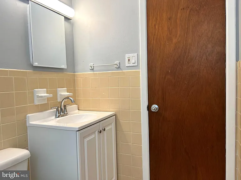 333 Lacey Ave #B8 — Photo 10