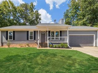 1303 Ridgeview Rd, Auburn, GA 30011