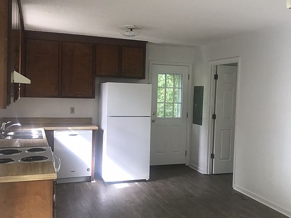 4th image of 501 Highland Ave