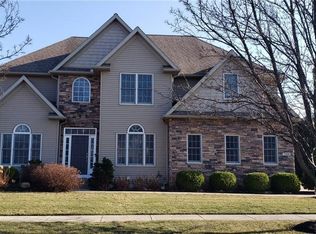 708 Kingfisher Ct, Huron, OH 44839