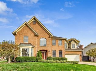 3408 Winchester Ln, Glenview, IL 60026