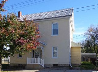 1005 S 8th St, Quincy, IL 62301