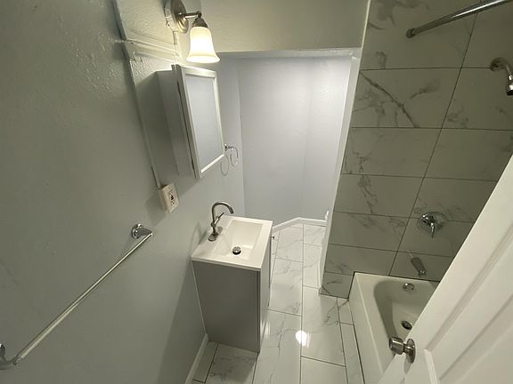2nd image of 1230 Chestnut St #10766775