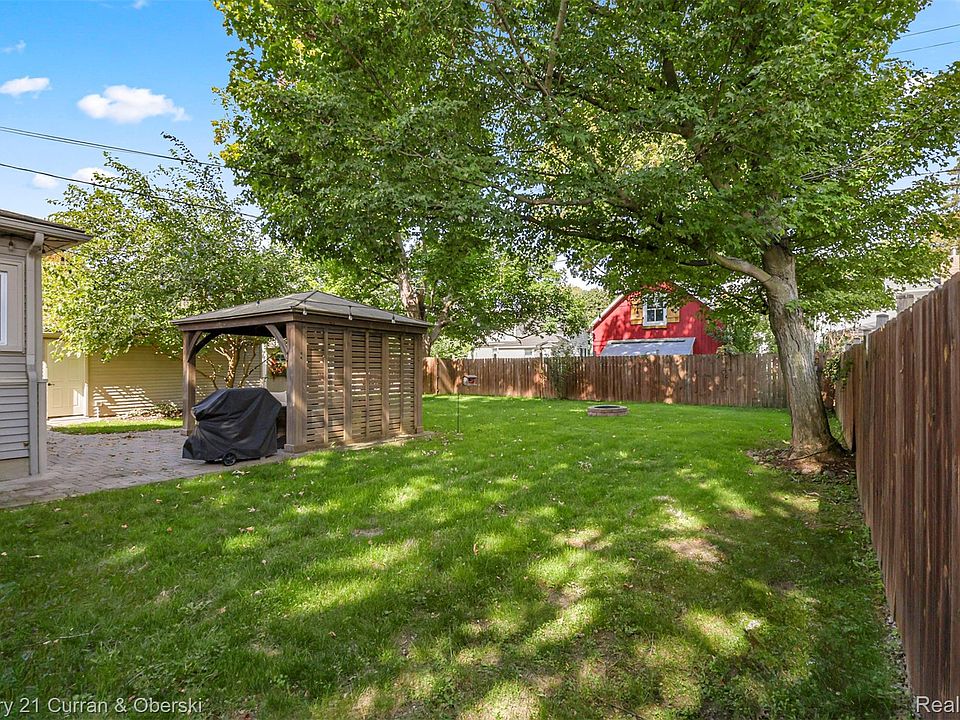 323 E Liberty St, photo 28