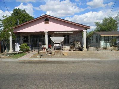 411 N Milmo Ave, Laredo, Tx 78043 