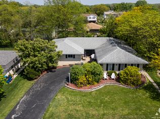 13011 S Shawnee Rd, Palos Heights, IL 60463