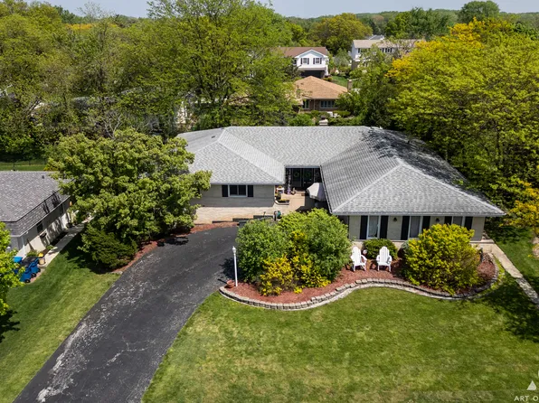 13011 S Shawnee Rd, Palos Heights, IL 60463