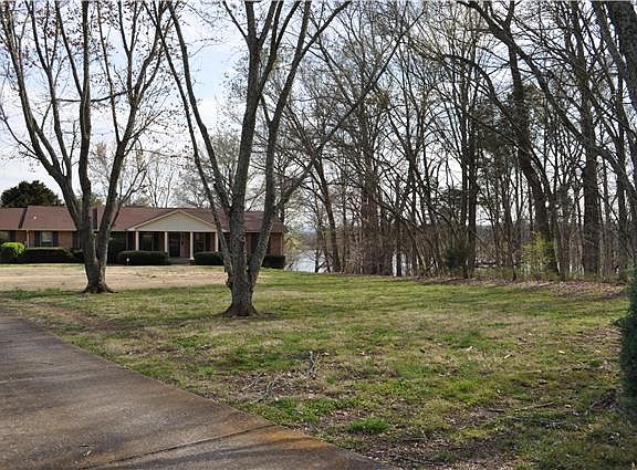 2nd image of 1039 Lake Colonial Dr