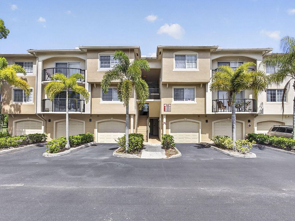 1st image of 800 S Crestwood Ct Court S #809