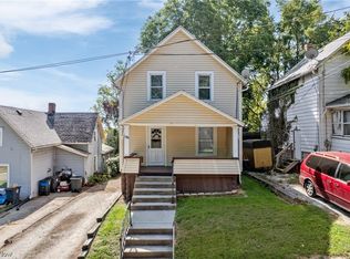 588 Sharon St, Akron, OH 44314