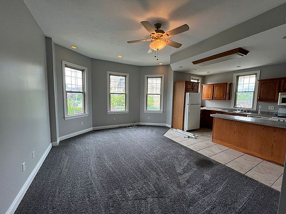 2nd image of 1003 California Ave Floor 1