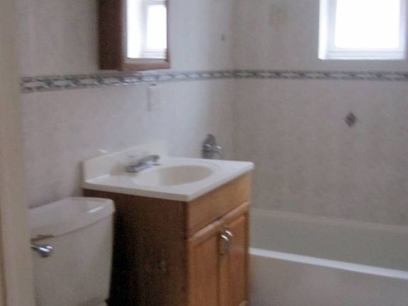 3rd image of 9109 Eldert Ln