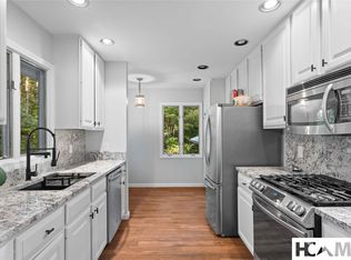 18 Horsepasture River Court, Sapphire, NC 28774