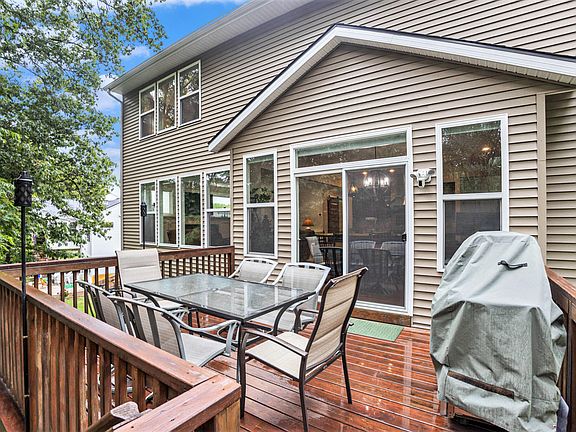 5th image of 3490 Jules Lillian Dr NE