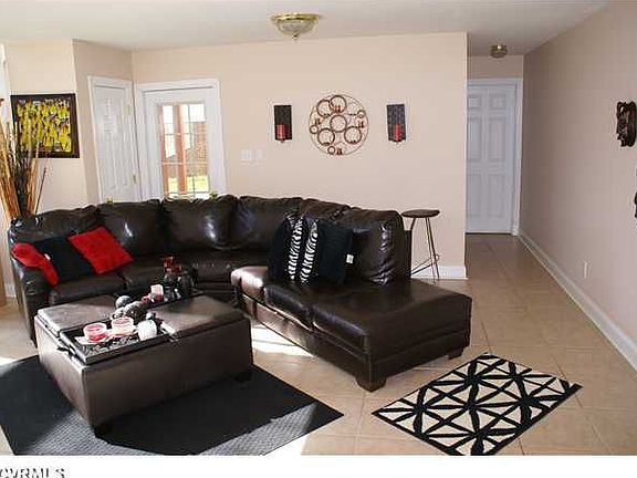 2nd image of 12501 Chesdin Landing Dr