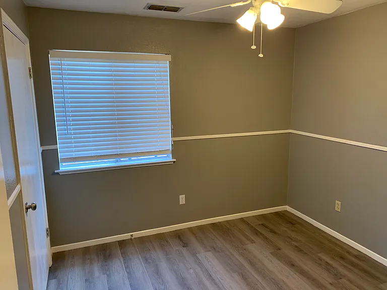 584 Ariel Ct — Photo 3