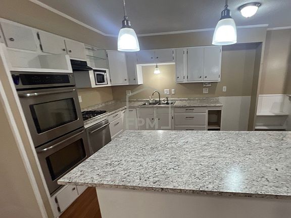4th image of 3656 Haughton Ln