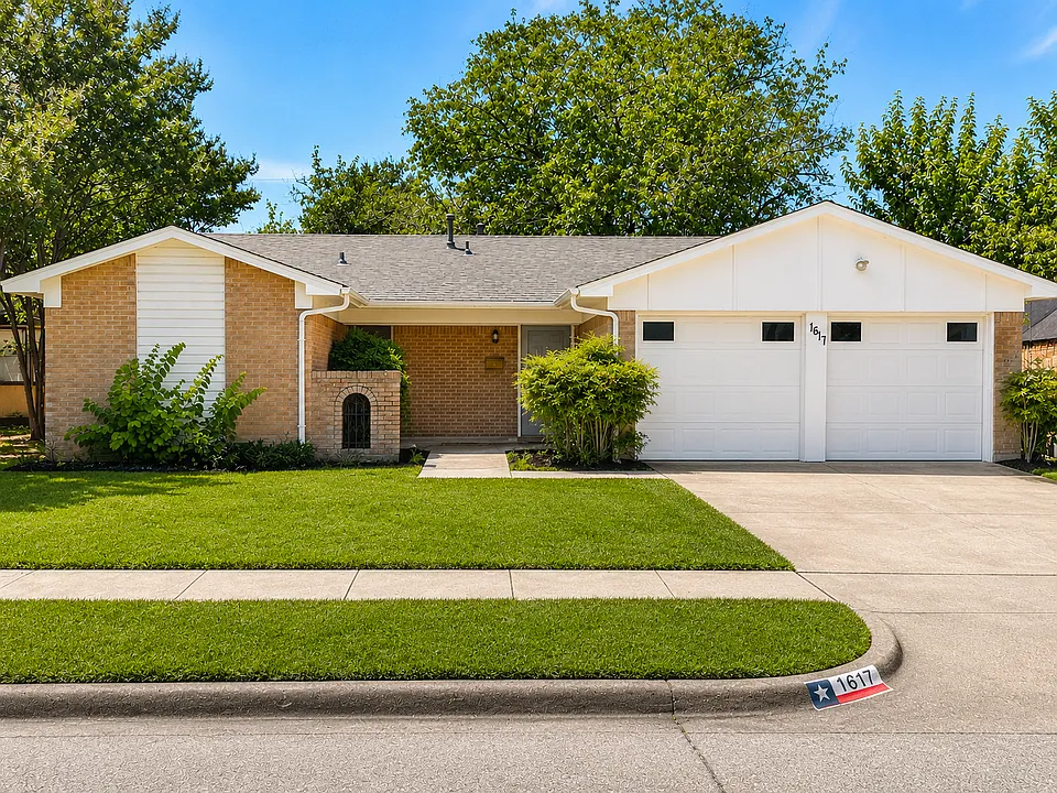1617 Crestpark Dr