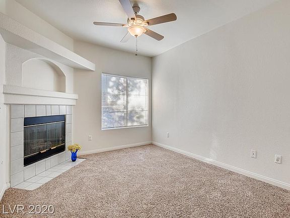 4th image of 533 Indian Bluff St Unit 102