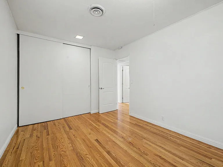 3145 Bel Air Dr — Photo 21