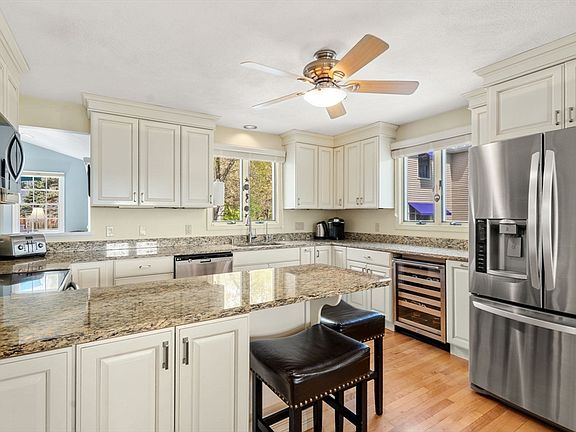 4th image of 178 Atlantic St