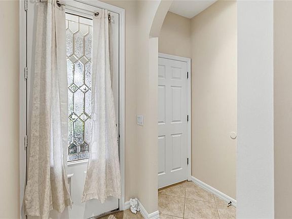 5th image of 104 CANTERBURY BELL DRIVE