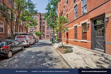 Rented by The Blueground