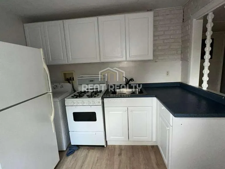 27 Interlochen Pkwy — Photo 4