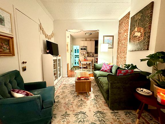 2nd image of 1748 1st Ave APT 10