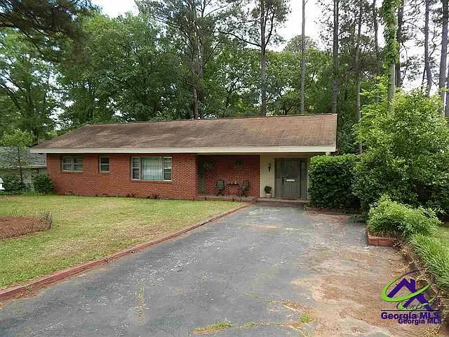 204 Springdale Dr