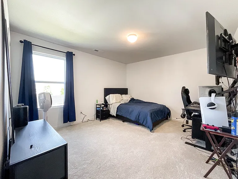 494 Aspire Cir — Photo 11