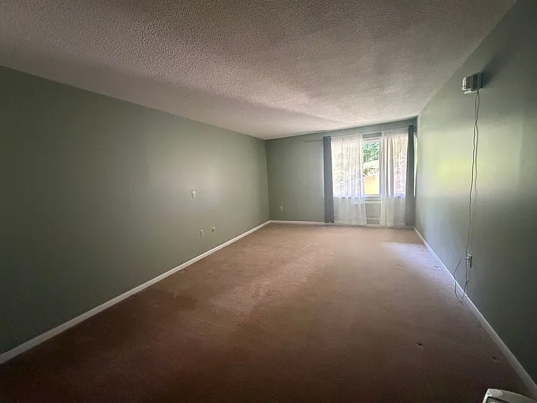 1 Colt Rd #8 — Photo 9