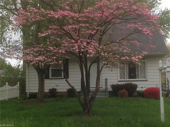 3rd image of 2206 Drexel Ave NW