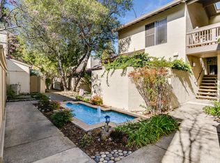 19107 Vineyard Ln, Saratoga, CA 95070
