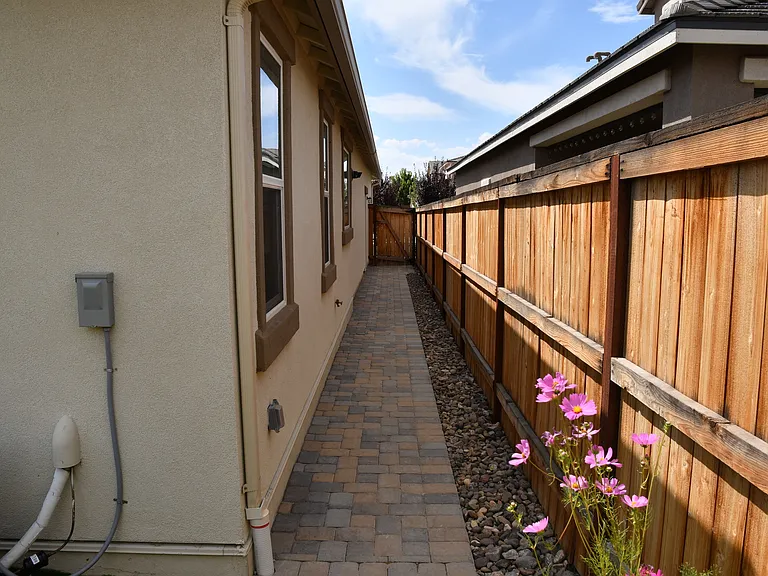 1272 Alfalfa Dr — Photo 35