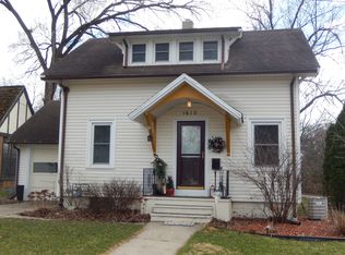 1610 Oakwood Ave, Beloit, WI 53511
